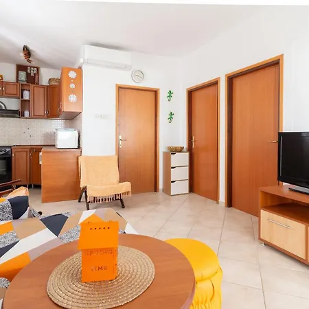 With Parking Space - Zadar - 24582 Apartmán *